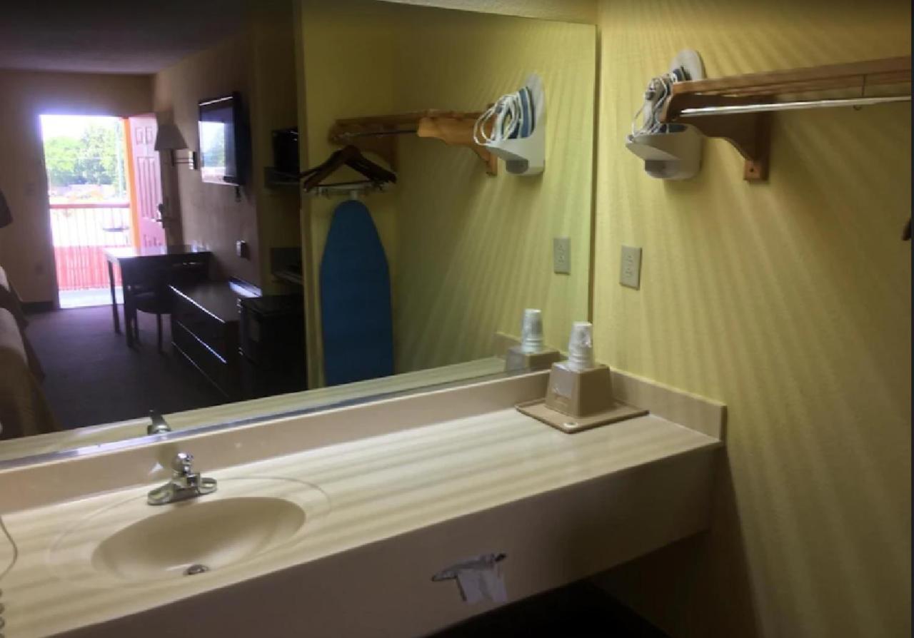 Budget Inn & Suites Hawkinsville Ngoại thất bức ảnh